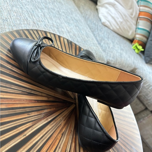 Black Ballet Flats - Picture 2 of 6